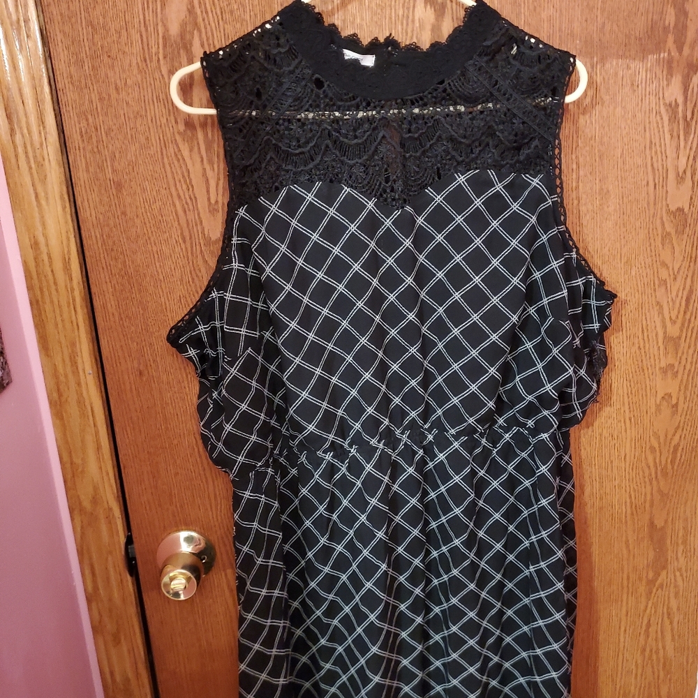 Maurices lace yolk printed dress size 2